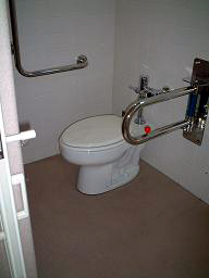 水沼内科循環器クリニック多目的トイレ写真