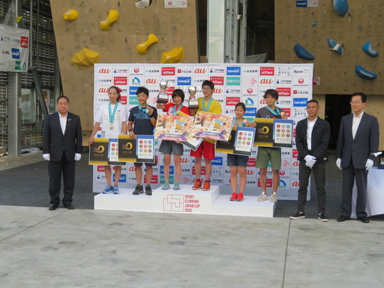 スポーツクライミング第33回リードジャパンカップ表彰式の写真