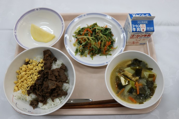 文京区学校給食（写真1）