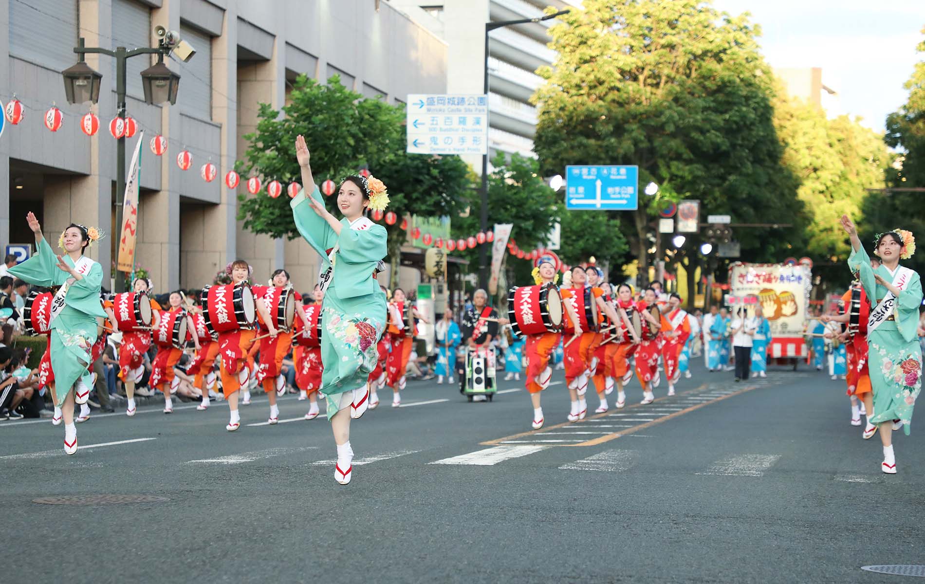 さんさ