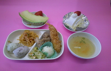 1年生おめでとう会（バイキング）