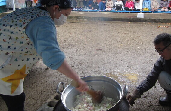 カレー作りの写真