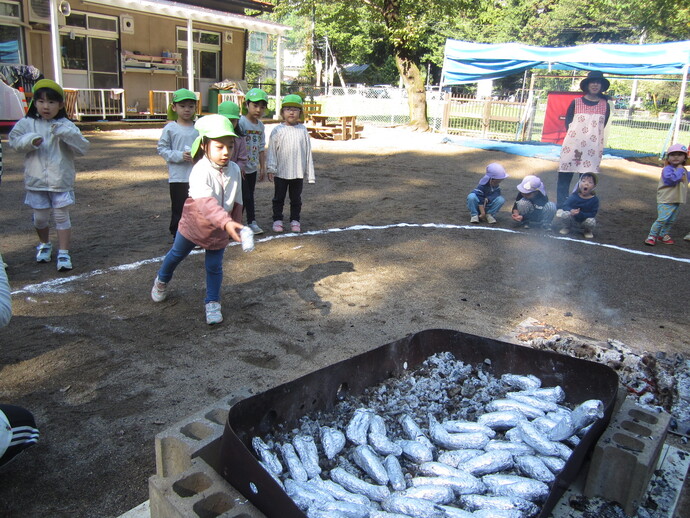 焼き芋会の写真