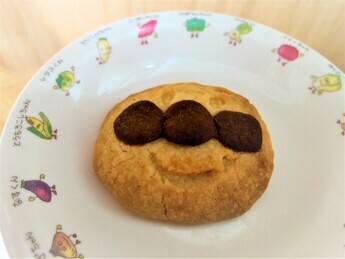 アンパンマンの顔の手作りクッキーの写真