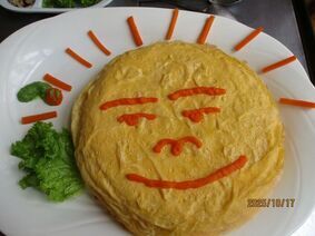 おひさまオムライス