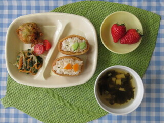 給食