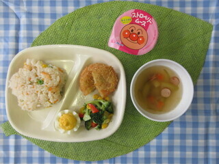 給食