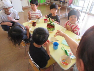 給食