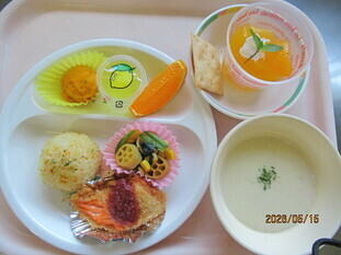 給食