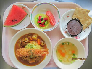 給食