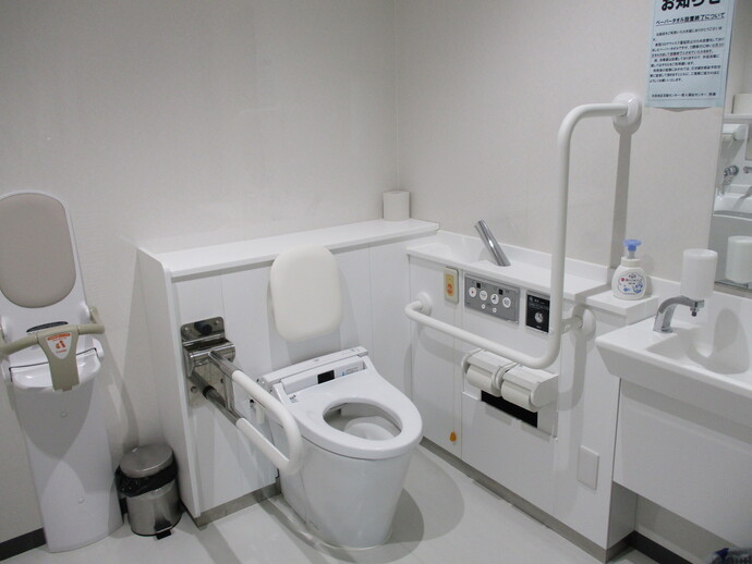 太田地区活動センター多目的トイレ写真