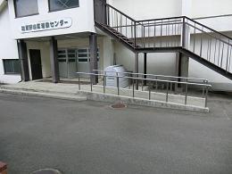 加賀野地区活動センター出入口写真