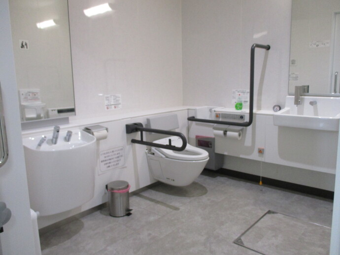加賀野地区活動センター多目的トイレ写真