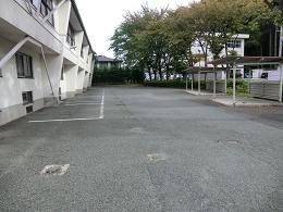 加賀野地区活動センター駐車場写真2