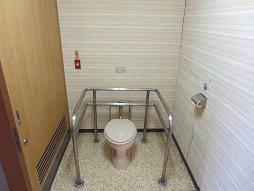 地方職員共済組合繋保養所清温荘多目的トイレ写真1