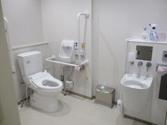 みたけ地区活動センター多目的トイレ写真