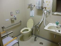 盛岡市上田公民館多目的トイレ写真