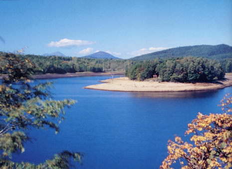 岩洞湖レストハウス付近からの眺望写真