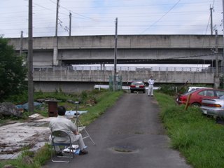 新幹線騒音測定(上堂四丁目測定地点)の様子