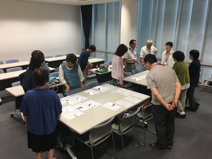 写真:情報交換会の様子