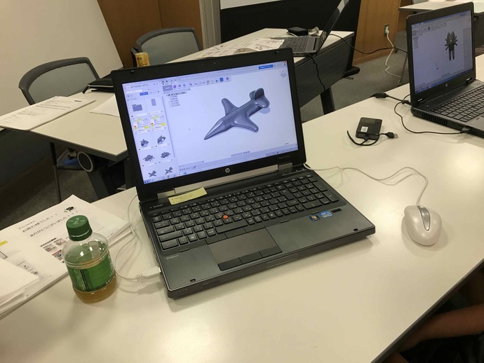 写真：作成の様子