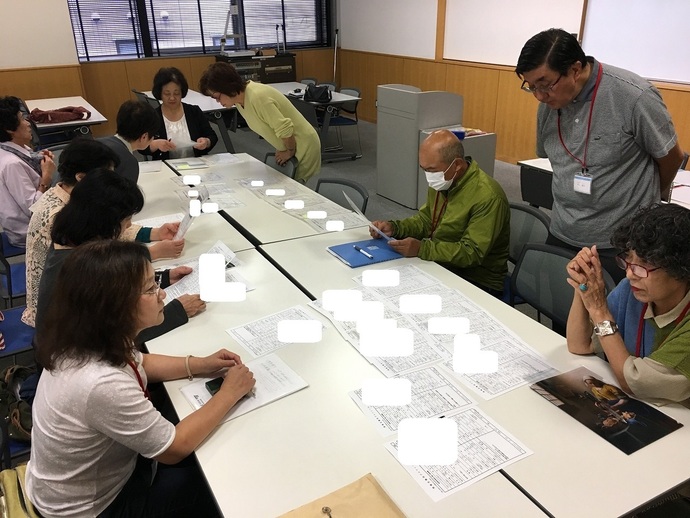 写真：情報交換会の様子
