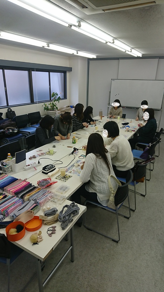 写真：制作の様子1