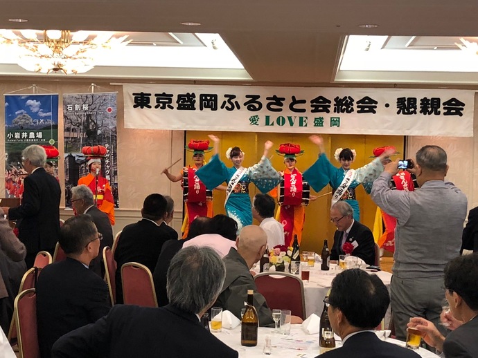 写真:さんさ踊りの様子
