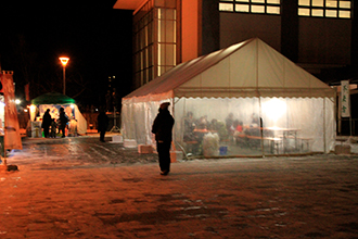 雪灯り会場のテントの写真