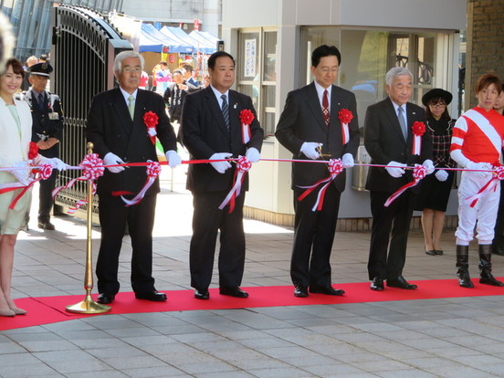 岩手競馬盛岡開催オープニングセレモニーの写真