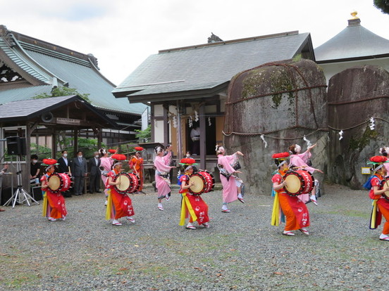 盛岡さんさ踊り三ツ石神社奉納演舞の写真