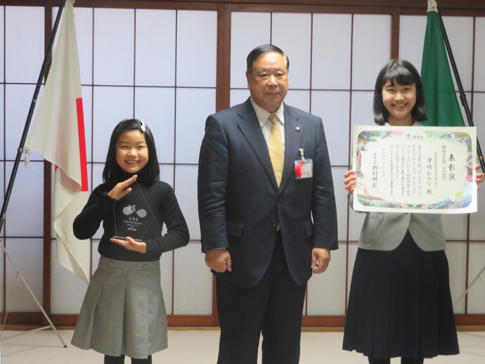 岩手大学大附属中学校澤崎わかなさんの表敬訪問