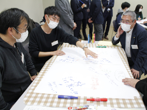 写真：意見交換会の様子4