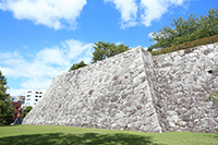 盛岡城跡公園の石垣