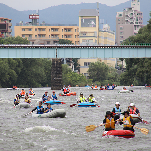 7月23日盛岡・北上川ゴムボート川下り大会開催|盛岡市公式 7月23日盛岡・北上川ゴムボート川下り大会開催|盛岡市公式