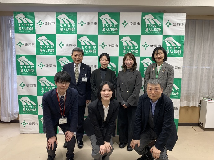 中村副市長、小原副市長、杉田隊員、高橋隊員、現役協力隊員の皆さん