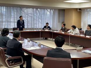 懇談会の様子