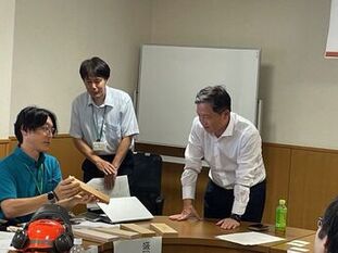 懇談会の様子