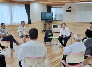 懇談会の様子