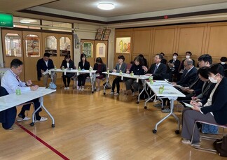 懇談会の様子