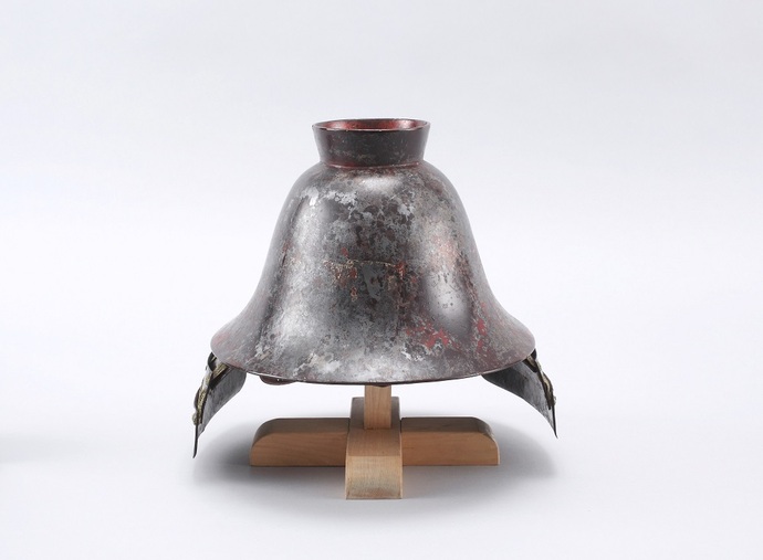 白檀塗合子形兜