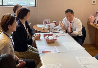 懇談会の様子