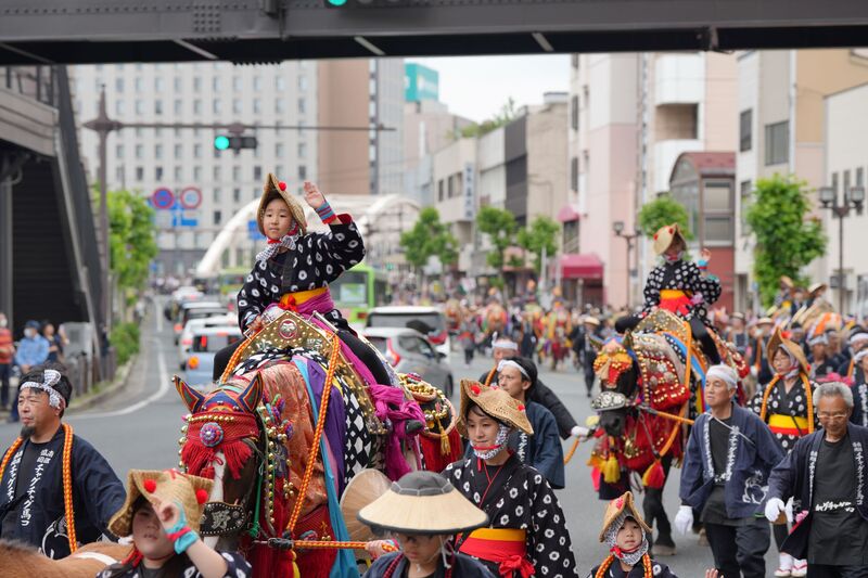 チャグチャグ馬コ行進行事の様子