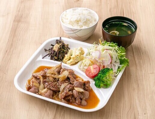 豚肉の生姜焼き定食の写真を掲載しています。