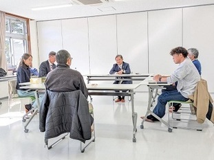 懇談会の様子