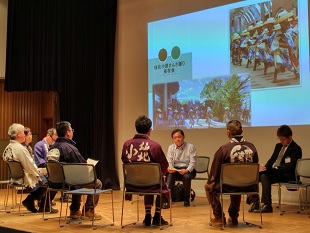 懇談会の様子