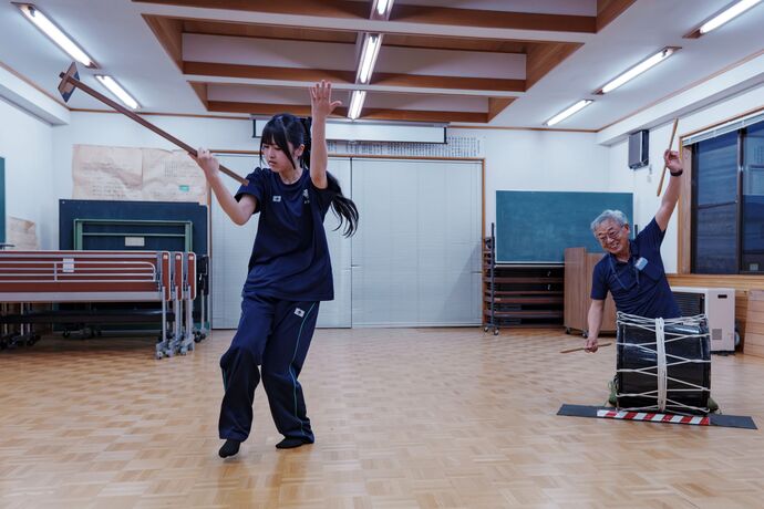 春田打ちの様子