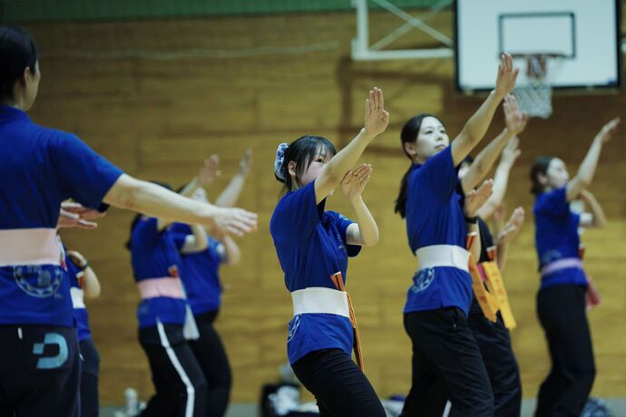 さんさ踊りの練習