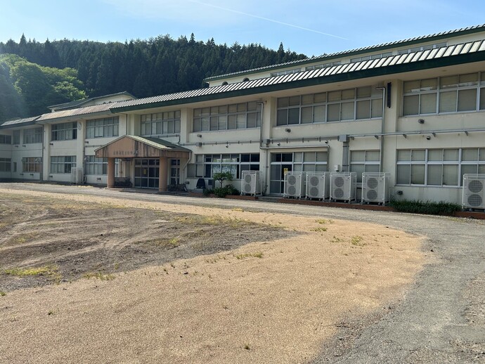 旧玉山中学校校舎