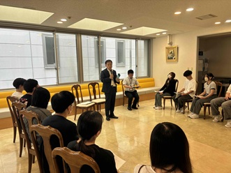 懇談会の様子